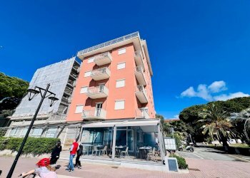 vista - Trilocale delle Nazioni
 
51, San Bartolomeo al Mare - foto 12