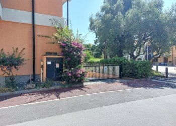 facciata - Box XXV Aprile, San Bartolomeo al Mare - foto 18