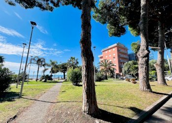 giardino - Trilocale Lungomare delle Nazioni, San Bartolomeo al Mare - foto 3