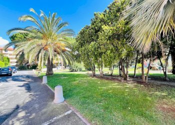 giardino - Trilocale Lungomare delle Nazioni, San Bartolomeo al Mare - foto 15
