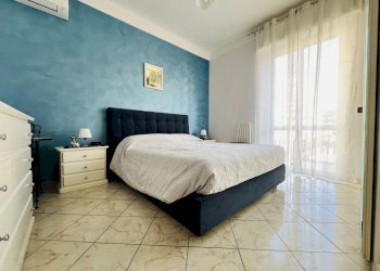 camera da letto - Trilocale Ludovico Giordano
 
6, Imperia - foto 13