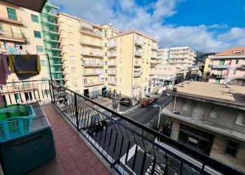 terrazzo - Trilocale Ludovico Giordano
 
6, Imperia - foto 17