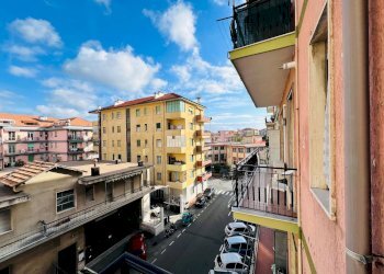 vista - Trilocale Ludovico Giordano
 
6, Imperia - foto 18