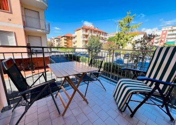 terrazzo - Trilocale degli Aranci
 
9, San Bartolomeo al Mare - foto 4