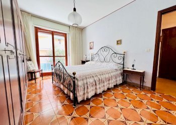 camera da letto - Trilocale degli Aranci
 
9, San Bartolomeo al Mare - foto 11