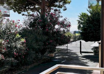 piscina - Trilocale degli Aranci
 
9, San Bartolomeo al Mare - foto 17