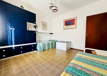 camera da letto - Trilocale Guglielmo Marconi
 
9, San Bartolomeo al Mare - foto 16