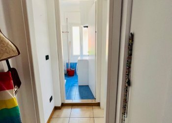 corridoio - Bilocale Cristoforo Colombo
 
60, San Bartolomeo al Mare - foto 7