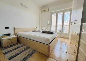 camera da letto - Bilocale Cristoforo Colombo
 
60, San Bartolomeo al Mare - foto 8