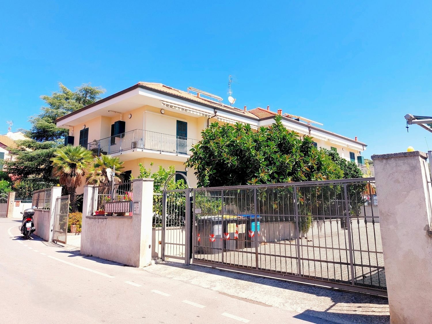 facciata - Trilocale Cà Rossa
 
36, Diano Marina - foto 1