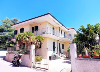 facciata - Trilocale Cà Rossa
 
36, Diano Marina - foto 24