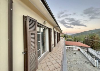 terrazzo - Villa Villaggio Borgonuovo
 
3, Stellanello - foto 20