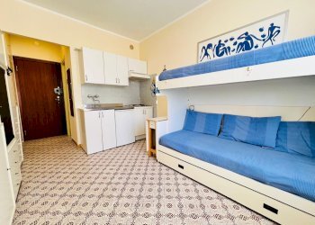 camera da letto - One-room apartment Aurelia
 
84, San Bartolomeo al Mare - photo 6