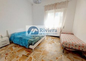 camera da letto - Bilocale Roma
 
89, San Bartolomeo al Mare - foto 9