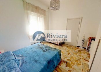 camera da letto - Bilocale Roma
 
89, San Bartolomeo al Mare - foto 11