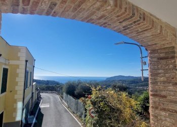 vista - Quadrilocale Chiappa
 
9, San Bartolomeo al Mare - foto 2