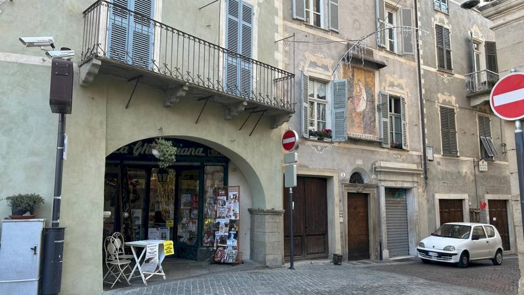 Facciata - Newsagents - Newsagents with Kiosk piazza Maggiore, Mondovì - photo 1