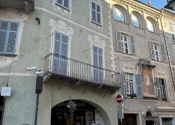 Facciata - Edicole - Edicole con Chiosco piazza Maggiore, Mondovì - foto 8