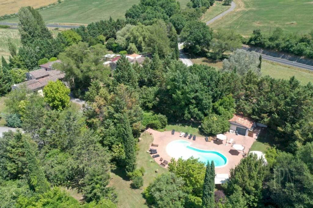 Piscina - Rustico strada Statale di Gubbio e Pian d'Assino, Gubbio - foto 2