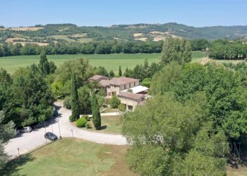 Vista - Rustico strada Statale di Gubbio e Pian d'Assino, Gubbio - foto 6