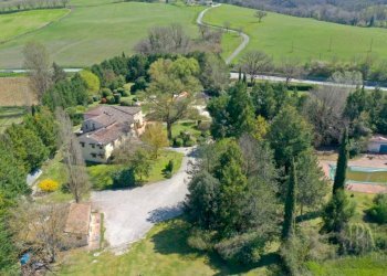 Vista - Rustico strada Statale di Gubbio e Pian d'Assino, Gubbio - foto 13