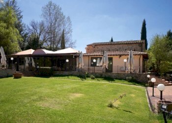 Giardino - Rustico strada Statale di Gubbio e Pian d'Assino, Gubbio - foto 26
