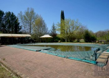 Piscina - Rustico strada Statale di Gubbio e Pian d'Assino, Gubbio - foto 32