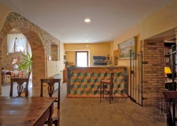 Ingresso - Rustico strada Statale di Gubbio e Pian d'Assino, Gubbio - foto 36