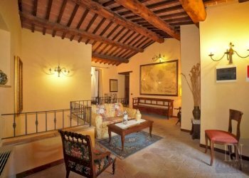 Salone - Rustico strada Statale di Gubbio e Pian d'Assino, Gubbio - foto 43