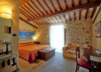 Salone - Rustico strada Statale di Gubbio e Pian d'Assino, Gubbio - foto 44