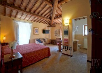 Camera da letto - Rustico strada Statale di Gubbio e Pian d'Assino, Gubbio - foto 48