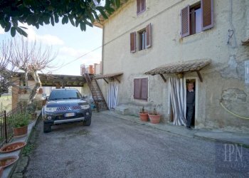 Posto macchina - Villa via Trasimeno, Città di Castello - foto 16