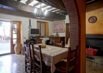 Salone - Villa via Trasimeno, Città di Castello - foto 18