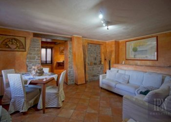 Salone - Villa via Trasimeno, Città di Castello - foto 24