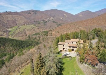 Vista - Villa strada Comunale della Montagna, 100, Sansepolcro - foto 1
