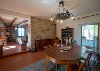 Salone - Villa strada Comunale della Montagna, 100, Sansepolcro - foto 23