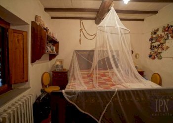 Camera da letto - Villa strada Comunale della Montagna, 100, Sansepolcro - foto 42