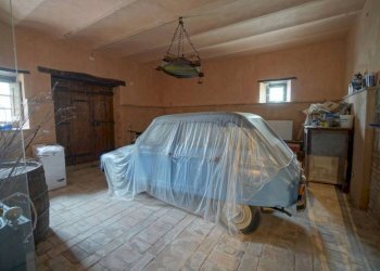 Box auto - Rustico Vocabolo Palazzetto, Città di Castello - foto 18