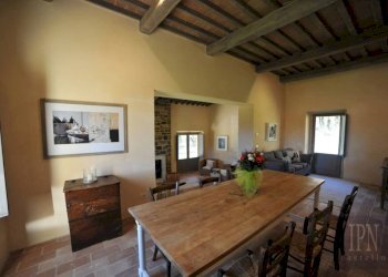 Salone - Villa strada Statale del Niccone, Umbertide - foto 30