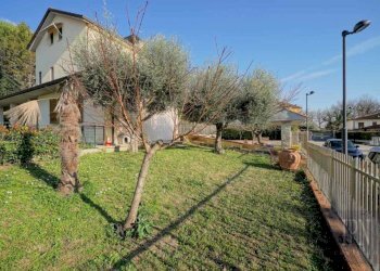 Giardino - Villa via Giovanni Pascoli, 11, Umbertide - foto 7