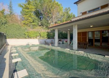 Piscina - Villa via Giovanni Pascoli, 11, Umbertide - foto 9