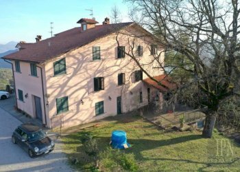 Facciata - Villa via San Pietro, Monte Santa Maria Tiberina - foto 6
