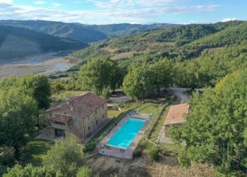 Piscina - Villa Località Caresto, Gubbio - photo 8