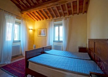 Camera da letto - Villa Località Caresto, Gubbio - photo 39