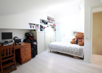 Camera da letto - Appartamento piazza Carlo Marx, 10, Umbertide - foto 17