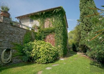 Giardino - Villa Località Badia di Monte Corona, Umbertide - foto 20