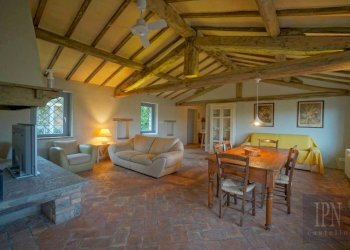 Salone - Villa Località Badia di Monte Corona, Umbertide - foto 47