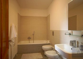 Bagno - Villa strada Provinciale di Morra, Città di Castello - foto 34