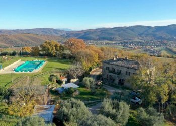Piscina - Villa via di Borgogiglione, 33, Corciano - photo 3