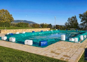 Piscina - Villa via di Borgogiglione, 33, Corciano - foto 13